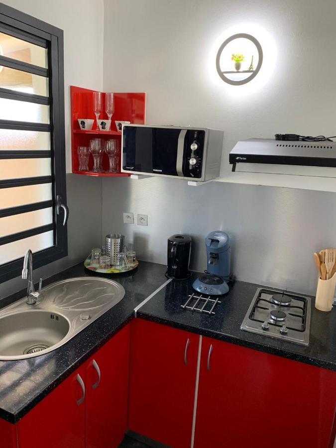 MALAKA F1 TOUT CONFORT Le Moule avec Piscine Extérieur photo