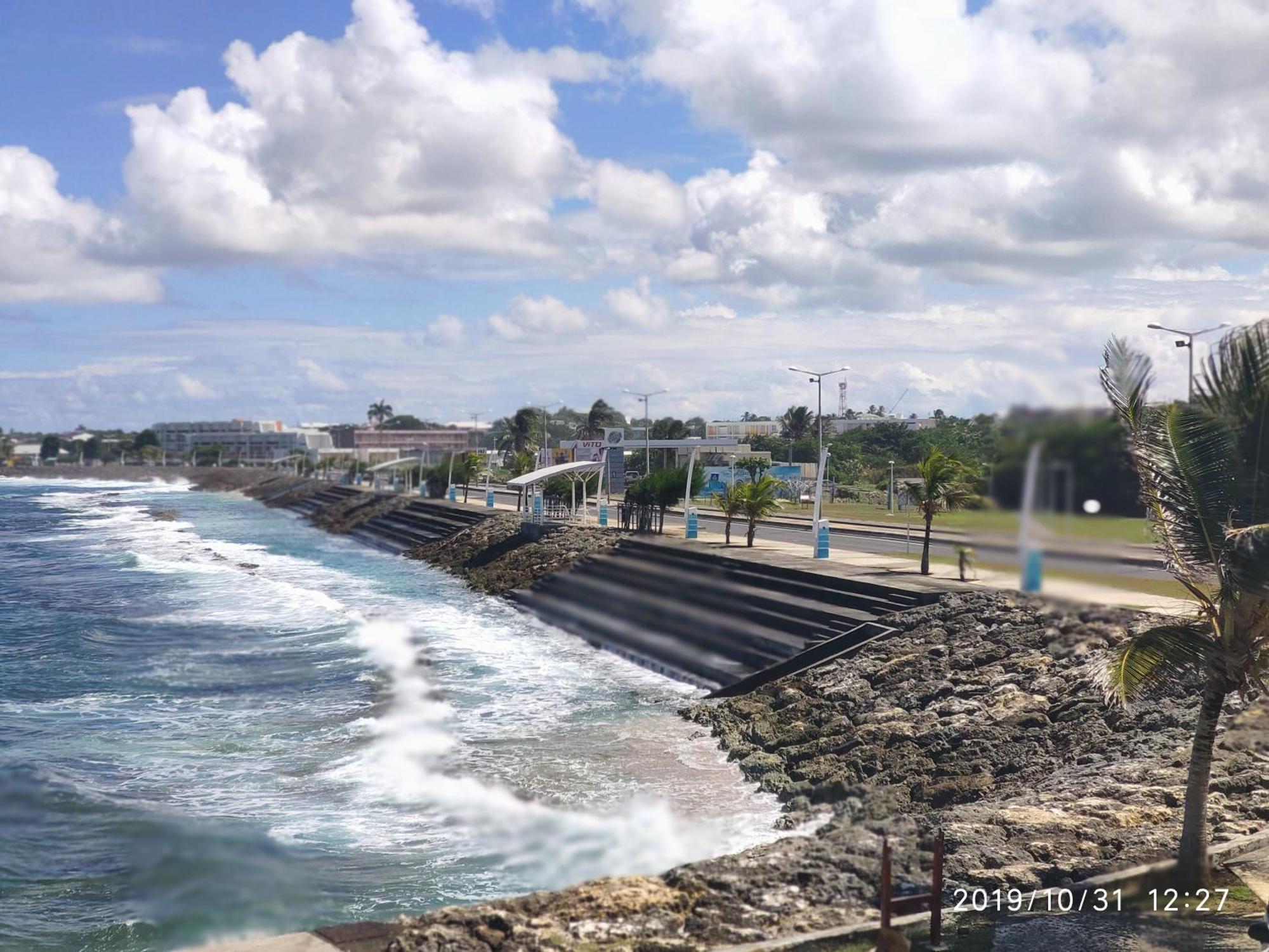 MALAKA F1 TOUT CONFORT Le Moule avec Piscine Extérieur photo