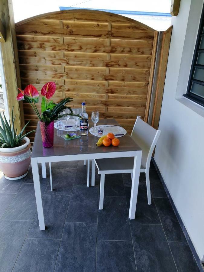 MALAKA F1 TOUT CONFORT Le Moule avec Piscine Extérieur photo